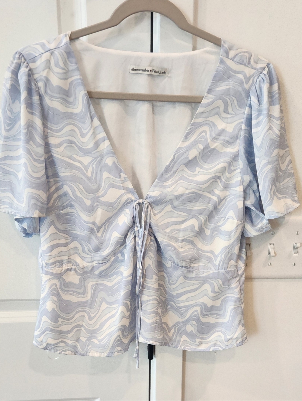 Abercrombie & Fitch Light Blue and White Marble Tie-Front Blouse